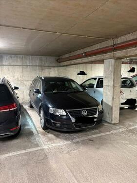 Foto - Tiefgaragenstellplatz ab sofort zu vermieten
