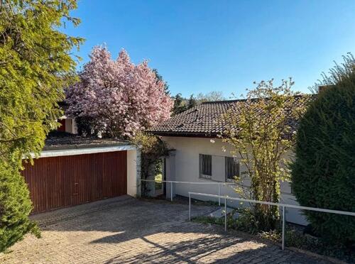 Foto - Charmante 3-Zimmer-Wohnung mit Terrasse und Sauna in Villa