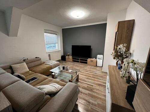 Foto - Teilmöblierte 3-Zimmer-Wohnung - 600,00&nbsp;EUR Kaltmiete, ca.&nbsp; 85,00&nbsp;m&sup2;