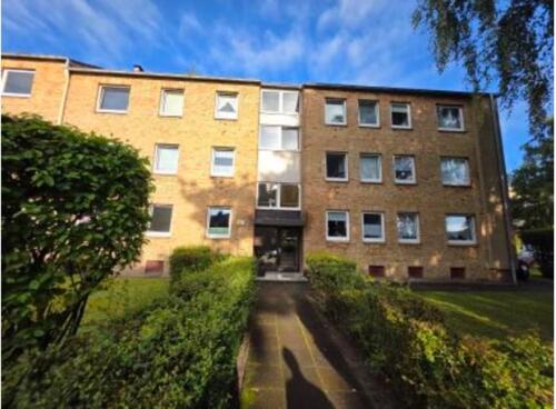 Foto - Helle, frisch renovierte 2,5 Zimmer-Wohnung in Wedel zu vermieten