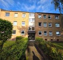 Helle, frisch renovierte 2,5 Zimmer-Wohnung in Wedel zu vermieten