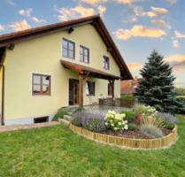 Helle Erdgeschoss-Wohnung mit großem Garten & Kachelofen - Pollenfeld