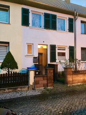 Foto - SANIERTES REIHENHAUS - 99.900,00&nbsp;EUR Kaufpreis, ca.&nbsp; 80,00&nbsp;m&sup2;