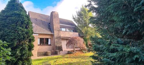 Foto - Einfamilienhaus in Dinslaken - 670.000,00&nbsp;EUR Kaufpreis, ca.&nbsp; 270,00&nbsp;m&sup2;
