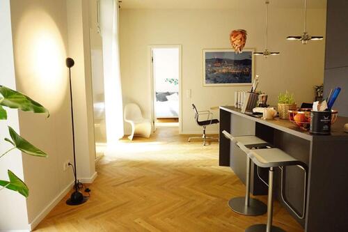 Foto - Stilvolle Wohnung in kernsaniertem Altbau mit Balkon