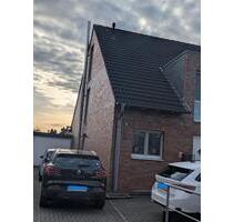 Doppelhaushälfte mit Garten, Garage & Photovoltaik - Voerde (Niederrhein)