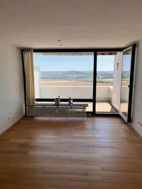 Foto - Gepflegte 2,5-Raum-Wohnung mit traumhafter Ausblick und Einbaukü