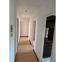 Helle Dachgeschosswohnung in Toplage, Köln, Weiden 65 mª 3 Zimmer Helle Dachgeschosswohnung in Toplage, Köln, Weiden 65 mª 3 Zimmer