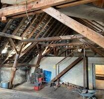 Dachgeschosswohnung 192 qm - 99.000,00&nbsp;EUR Kaufpreis, ca.&nbsp; 192,00&nbsp;m&sup2; in Jettingen-Scheppach (PLZ: 89343)
