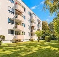 Gepflegte 4-Zimmer-Wohnung mit ca. 100 m²,Balkon und Einzelgarage - Ingolstadt Friedrichshofen-Hollerstauden