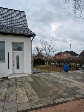 Foto - Keine TierhaltungFrisch saniert und renovierte 3 ZKB DHH