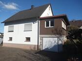 Foto - Haus zu vermieten, mit Garten, Garage, BalkonTerasse