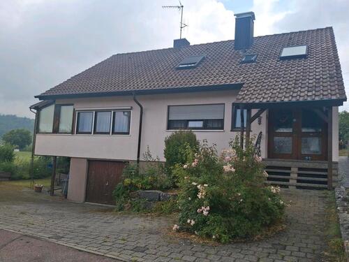Foto - Einfamilienhaus (8 Zimmer!): ruhige Lage und riesiger Garten