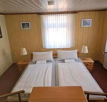 Möblierte EinraumwohnungenZimmer zu vermieten - Herzberg (Elster)