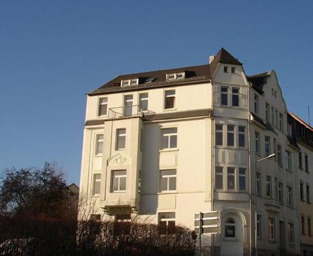 Foto - 6-Zimmer-Altbauwohnung mit Balkon, 2 Bädern, Stellplatz und Garten