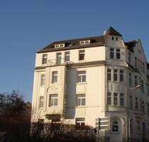 6-Zimmer-Altbauwohnung mit Balkon, 2 Bädern, Stellplatz und Garten - Reichenbach im Vogtland