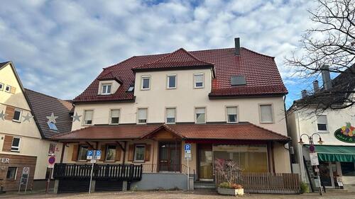 Foto - Wohn- & Geschäftshaus mit Hinterhaus und außergewöhnlichem Entwic