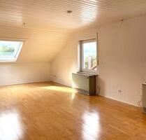 schöne, helle 3-Zimmer Dachgeschosswohnung - Röttenbach