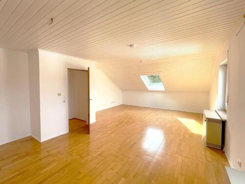 Foto - 3 Zimmer Dachgeschoßwohnung in Röttenbach