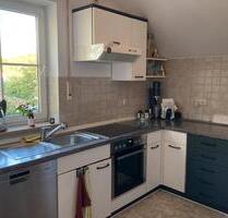 Gepflegte 2-Zi.DG-Wohnung mit Balkon - Coburg