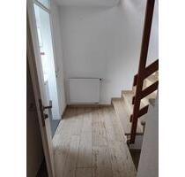 Doppelhaushälfte - 1.200,00&nbsp;EUR Kaltmiete, ca.&nbsp; 90,00&nbsp;m&sup2; in Murrhardt (PLZ: 71540)