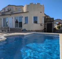 Ferienhaus am Hauptkanal mit Pool in Empuriabrava - Korschenbroich