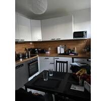 Komplett sanierte 4 Zimmer Wohnung, ruhige Lage, Balkon, Küche - Bremen Hemelingen