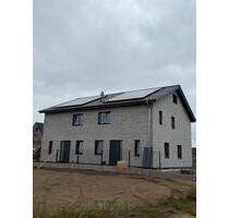 Moderne Neubau-Doppelhaushälfte-Erstbezug ab 01.01 oder 01.02.26 - Versmold
