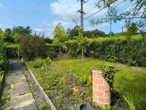Foto - Kleingarten mit fester Laube zu vergeben