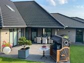 Foto - **Zwischen den Meeren** Großzügiges EFH in ruhige Feldrandlage