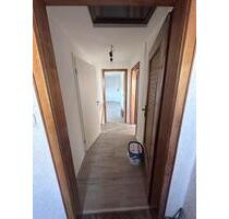 Frisch renovierte 2-Zimmer-Dachgeschosswohnung in ruhiger Lage - Saarbrücken West