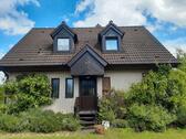 Foto - Familienfreundliches Einfamilienhaus wartet auf junge Familie
