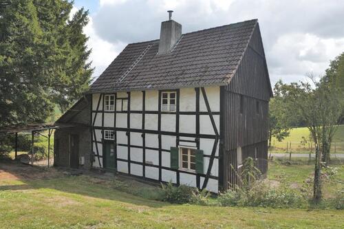 Foto - Freistehendes Fachwerkhaus im Essener SüdenStadtgrenze Velbert