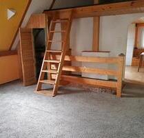 Kleines Haus mit Gartennutzung - 320,00&nbsp;EUR Kaltmiete, ca.&nbsp; 56,00&nbsp;m&sup2; in Bad Bibra (PLZ: 06647)