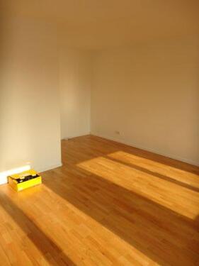 Foto - 1 Zimmer Dachgeschoßwohnung zum Kaufen in Berlin
