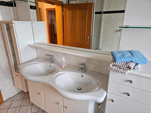 Foto - Wohnung zu vermieten - 1.100,00&nbsp;EUR Kaltmiete, ca.&nbsp; 130,00&nbsp;m&sup2;