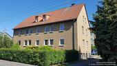 Foto - 3-Zimmer-Erdgeschosswohnung mit Einbauküche, PKW-Stellplatz und großem Gartenbereich