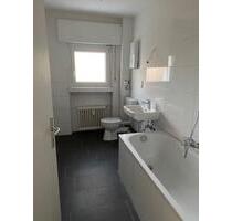Neues Bad gefällig? 2 Zimmerwohnung mit Balkon in Castrop - Castrop-Rauxel