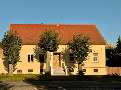 Foto - Landleben in historischem Dreiseitenhof mit Obstgarten