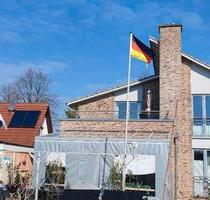 3 Zimmer ,109 m2 , sofort frei - 1.300,00&nbsp;EUR Kaltmiete, ca.&nbsp; 109,00&nbsp;m&sup2; in Ahrensburg (PLZ: 22926)