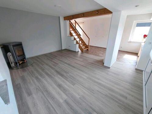 Foto - Teilmöblierte Zweizimmerwohnung nur an Nichtraucher zur Anmietung
