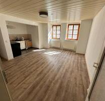 2 Zimmer Wohnung Erdgeschoss - 300,00&nbsp;EUR Kaltmiete, ca.&nbsp; 44,00&nbsp;m&sup2; in Eckartsberga (PLZ: 06648)