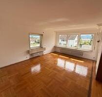 Moderne 3,5-Zimmer-Wohnung mit Balkon Erstbezug nach Renovierung - Eislingen (Fils)