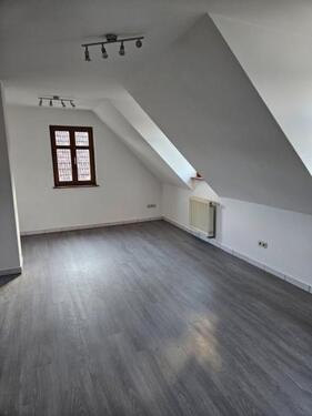 Foto - CHARMANTE 2-ZIMMER-DACHGESCHOSSWOHNUNG MIT HISTORISCHEM FLAIR IN BAD STAFFELSTEIN-Ortsteil