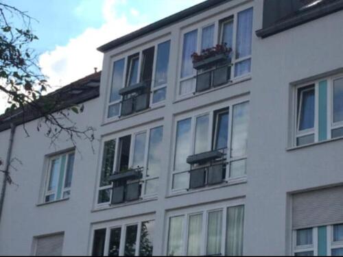 Foto - Helle 2-Zimmer Wohnung mit Wintergarten und Garage in EislingenF