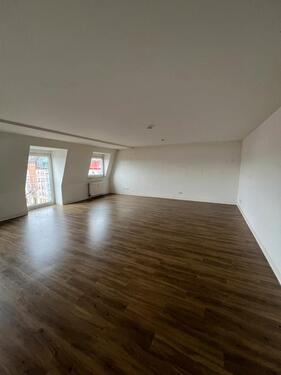 Foto - Großzügige 2-Raum-Wohnung mit Aufzug in der Stadt.