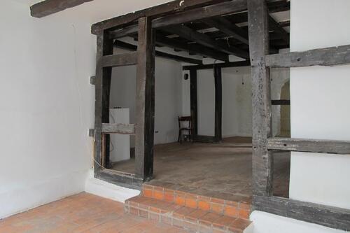 Foto - Schöne 2,5 Raum Wohnung mit eigenem Eingang in zentraler Lage .