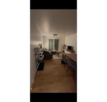 Neuwertige Wohnung mit Einbauküche und Tiefgaragenstellplatz - Homburg