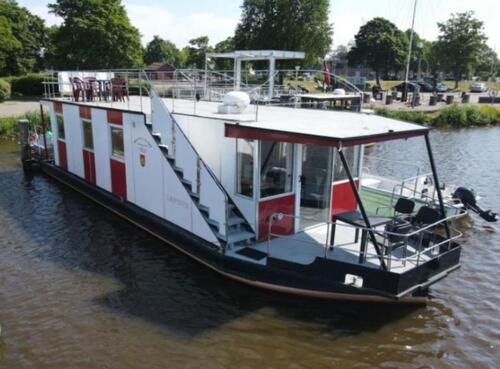 Foto - Hausboot Levitate, Das schwimmende Ferienhaus, bis zu 5 Personen