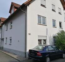 Gepflegte 3 Zimmer Wohnung mit Balkon und Einbauküche in Krombach